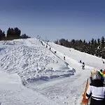 Semesterbostad Dreiländerblick, Sauna En Tafeltennis En 150 Meter Piste *