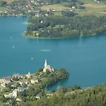 Dreilaenderblick, Sauna En Tafeltennis En 150 Meter Piste Holiday home *