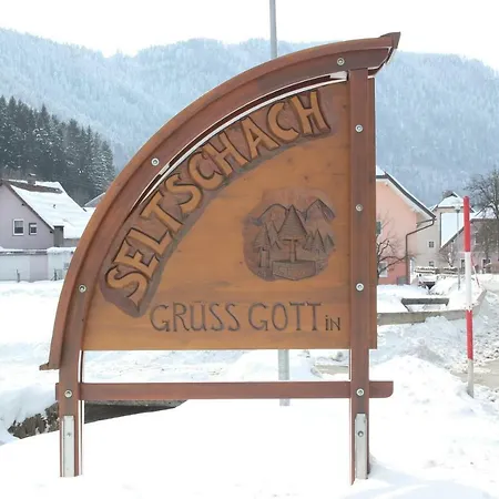 Vakantiehuis Dreilaenderblick, Nabij Piste Met Sauna En Tafeltennis *
