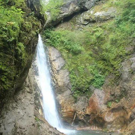 Dreilaenderblick, Sauna En Tafeltennis En 150 Meter Piste Ferienhaus Arnoldstein