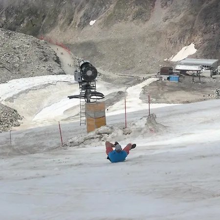 Vakantiehuis Dreilaenderblick, Nabij Piste Met Sauna En Tafeltennis *