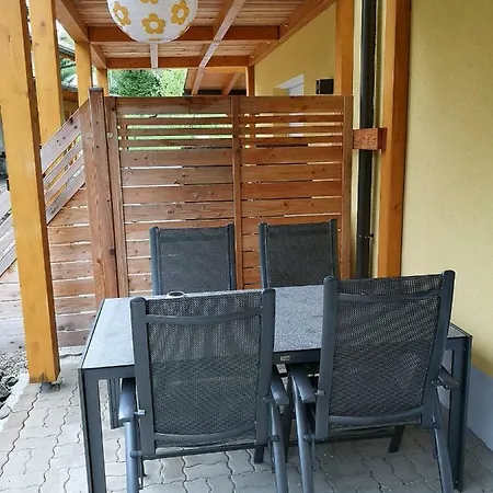 Prázdninový dům Dreilaenderblick, 150 Meter Piste Met Tafeltennis *