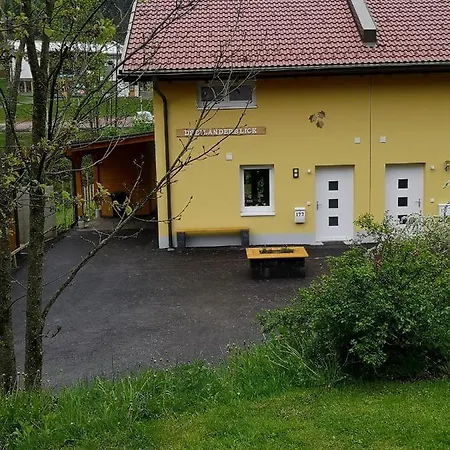 Holiday home Dreilaenderblick, Sauna En Tafeltennis En 150 Meter Piste Arnoldstein