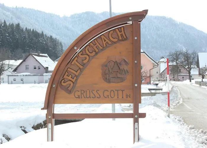 Holiday home Dreilaenderblick, Sauna En Tafeltennis En 150 Meter Piste *