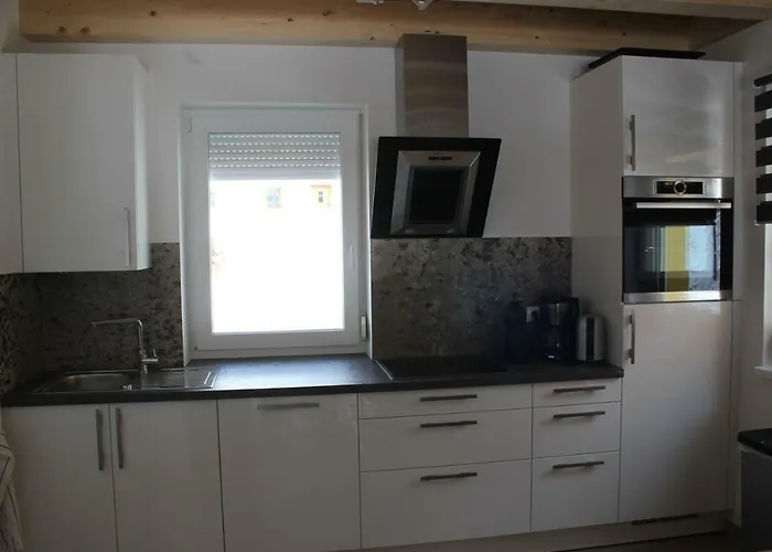 Dreilaenderblick, Sauna En Tafeltennis En 150 Meter Piste * Arnoldstein