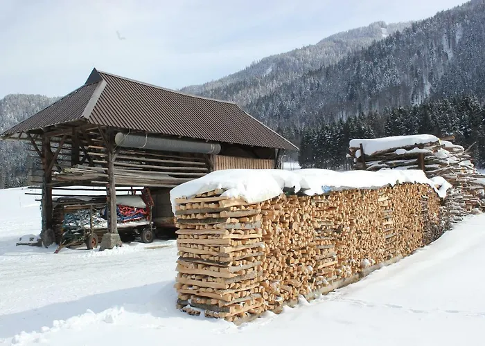 Dreilaenderblick, Sauna En Tafeltennis En 150 Meter Piste Holiday home *