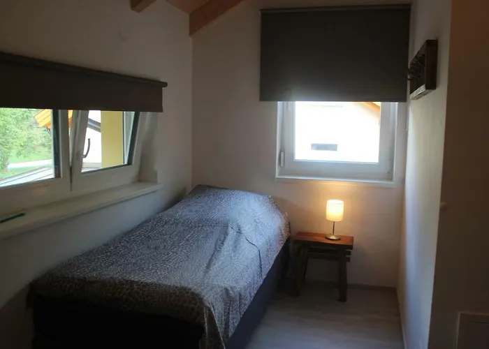 Dreilaenderblick, Sauna En Tafeltennis En 150 Meter Piste Holiday home *