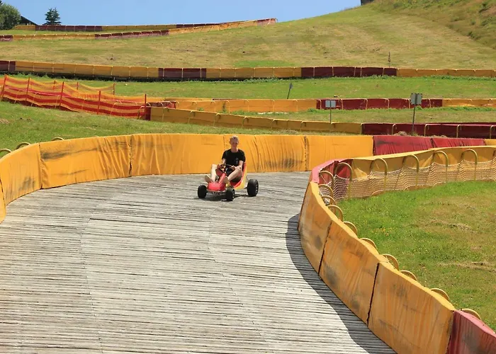 Dreilaenderblick, Sauna En Tafeltennis En 150 Meter Piste Сasa de vacaciones Arnoldstein