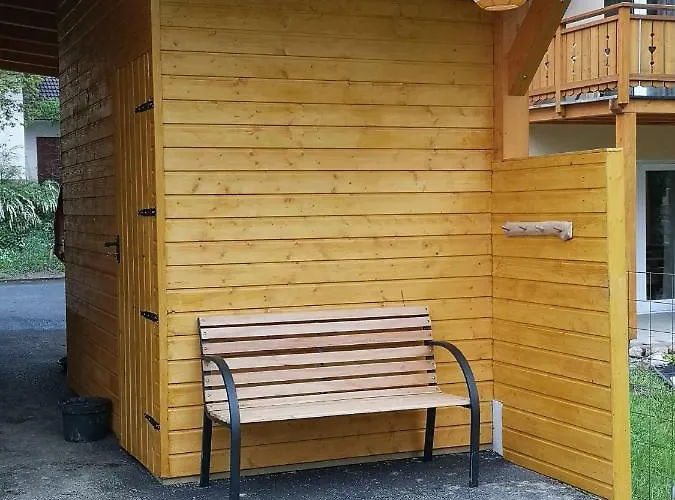 Holiday home Dreilaenderblick, Sauna En Tafeltennis En 150 Meter Piste *